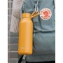 Quokka Botella Termo Acero Inoxidable Solid Con Colgador Mustard 510 Ml